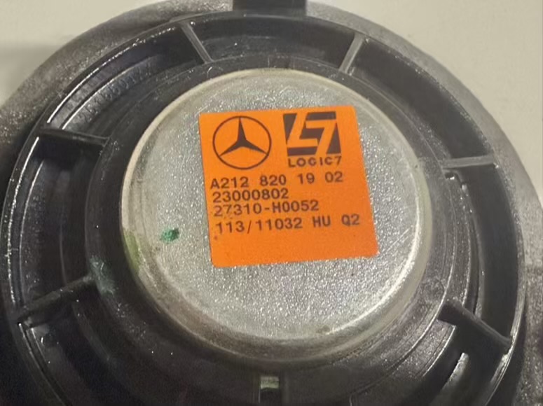 Armaturenbrett Lautsprecher Kardon Logic 7 W212 E-Klasse 2010 2128201902