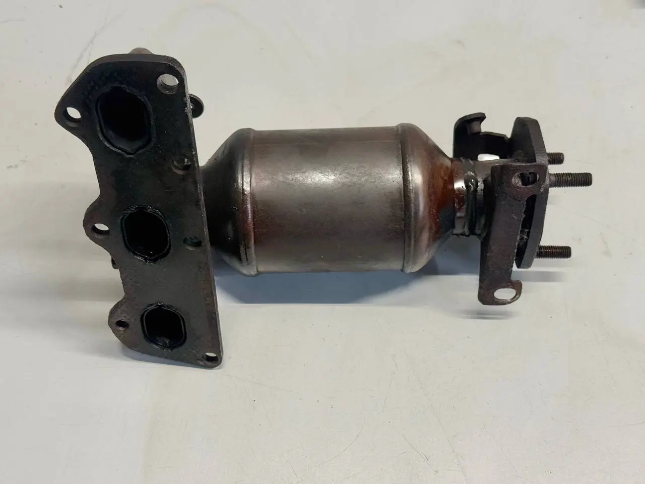 Auspuffkrümmer Katalysator Krümmer Kat VW Polo 9N1 1,2L 2002 03E253020, BM91535H
