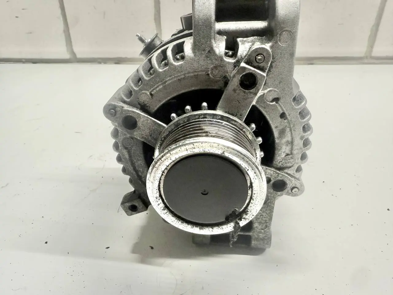 Lichtmaschine Generator Alternator für TOYOTA Verso 2.2L 2008 27060-26030