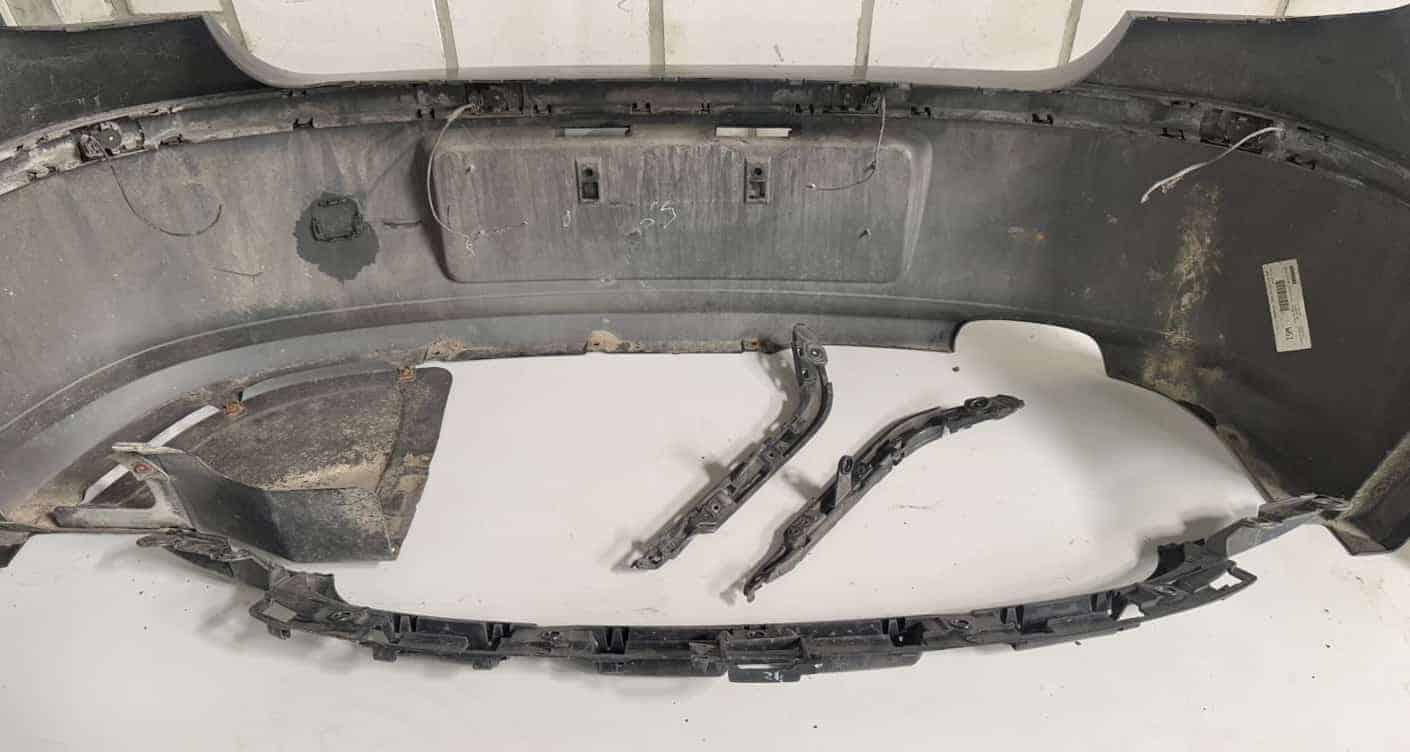 Stoßstange Heckschürze Stossfänger Hinten mit PDC-Sensoren BMW 116i E87 2009