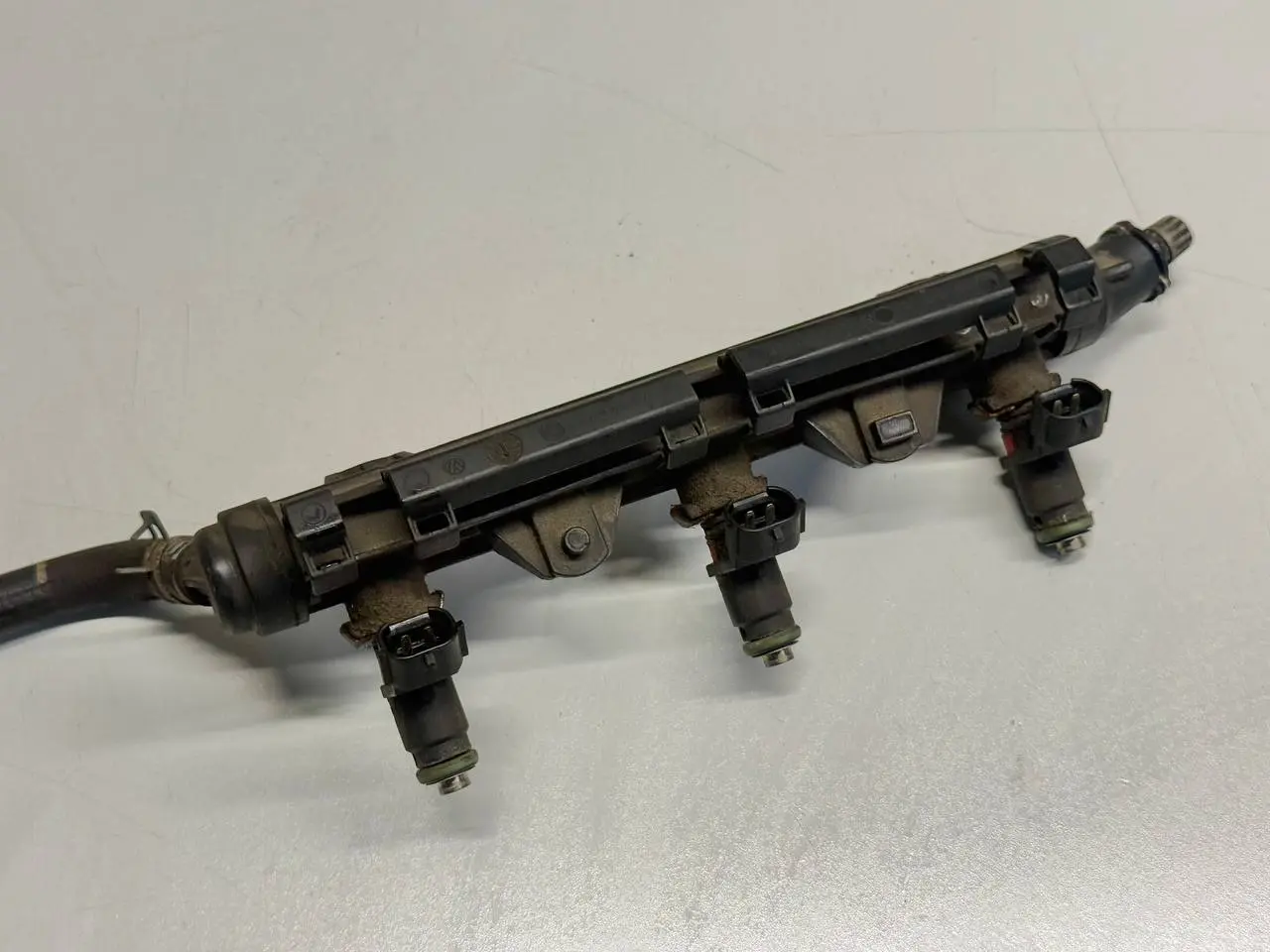 Kraftstoffverteiler Einspritzleiste VW Polo 9N1 1,2L 2002 03E133320A