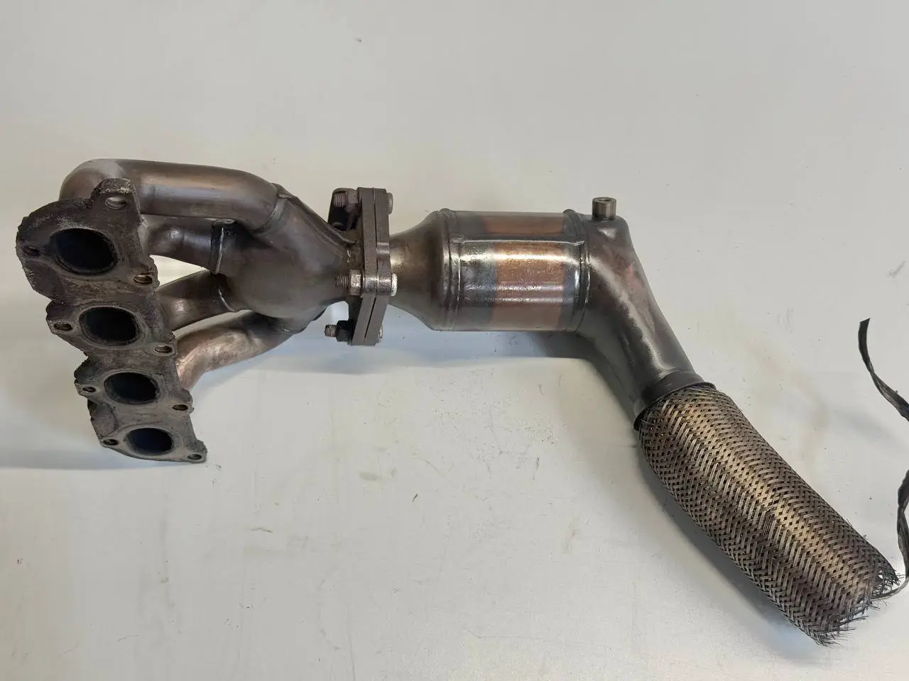 Katalysator Kat Downpipe für Golf5 1K1 1.4L VW Golf5 1K1 1.4L 1K0131690