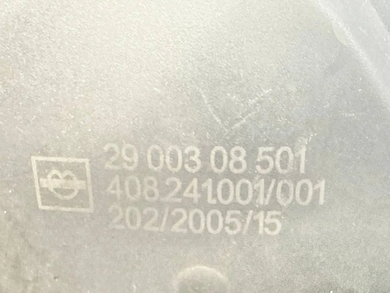 Ansaugbruecke Ansaugkrümmer fuer Touran 1T1 VW Passat 3C 2.0l FSI 06D133340