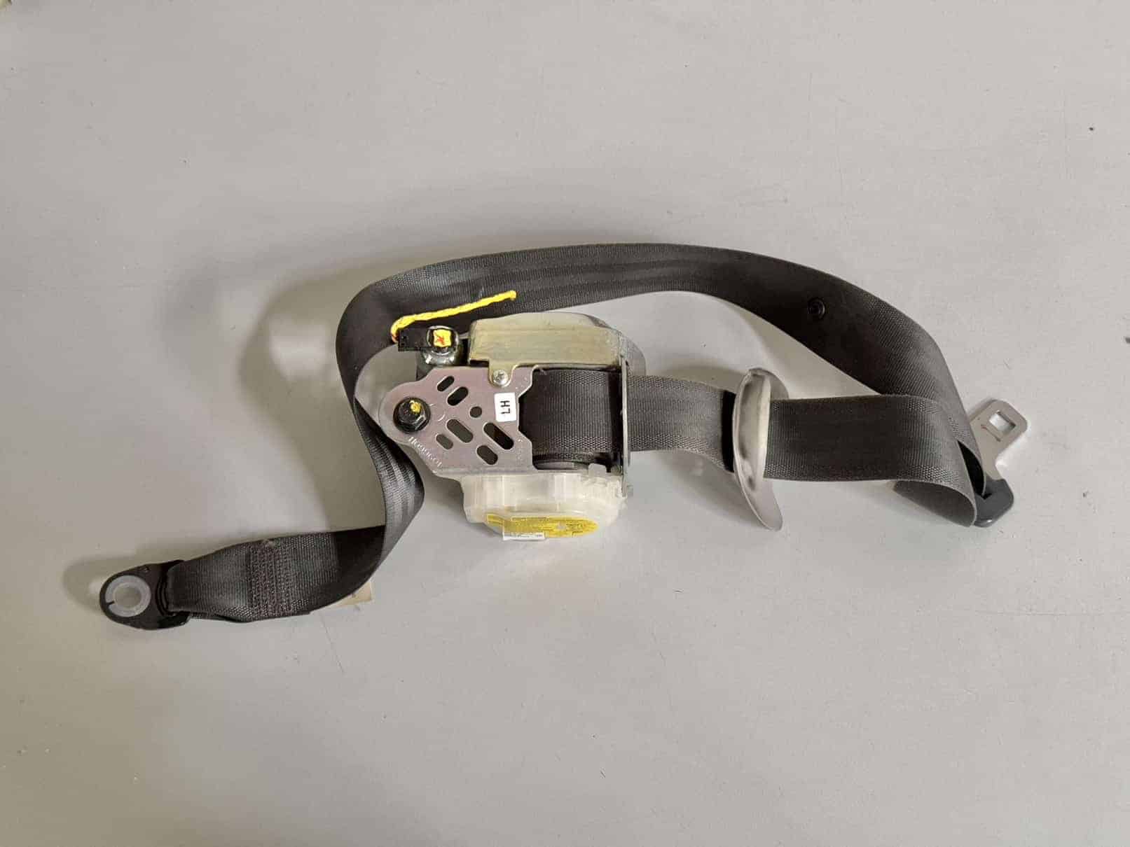 888102R900 Sicherheitsgurt links vorne Hyundai i30 2010