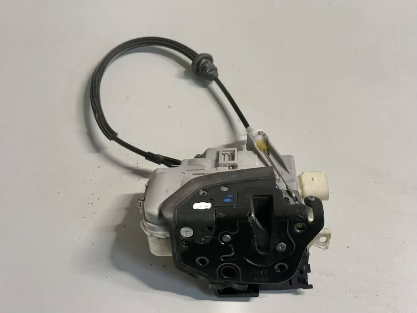 Türschloss Vorne Links VW Passat 3C 3C1837015A