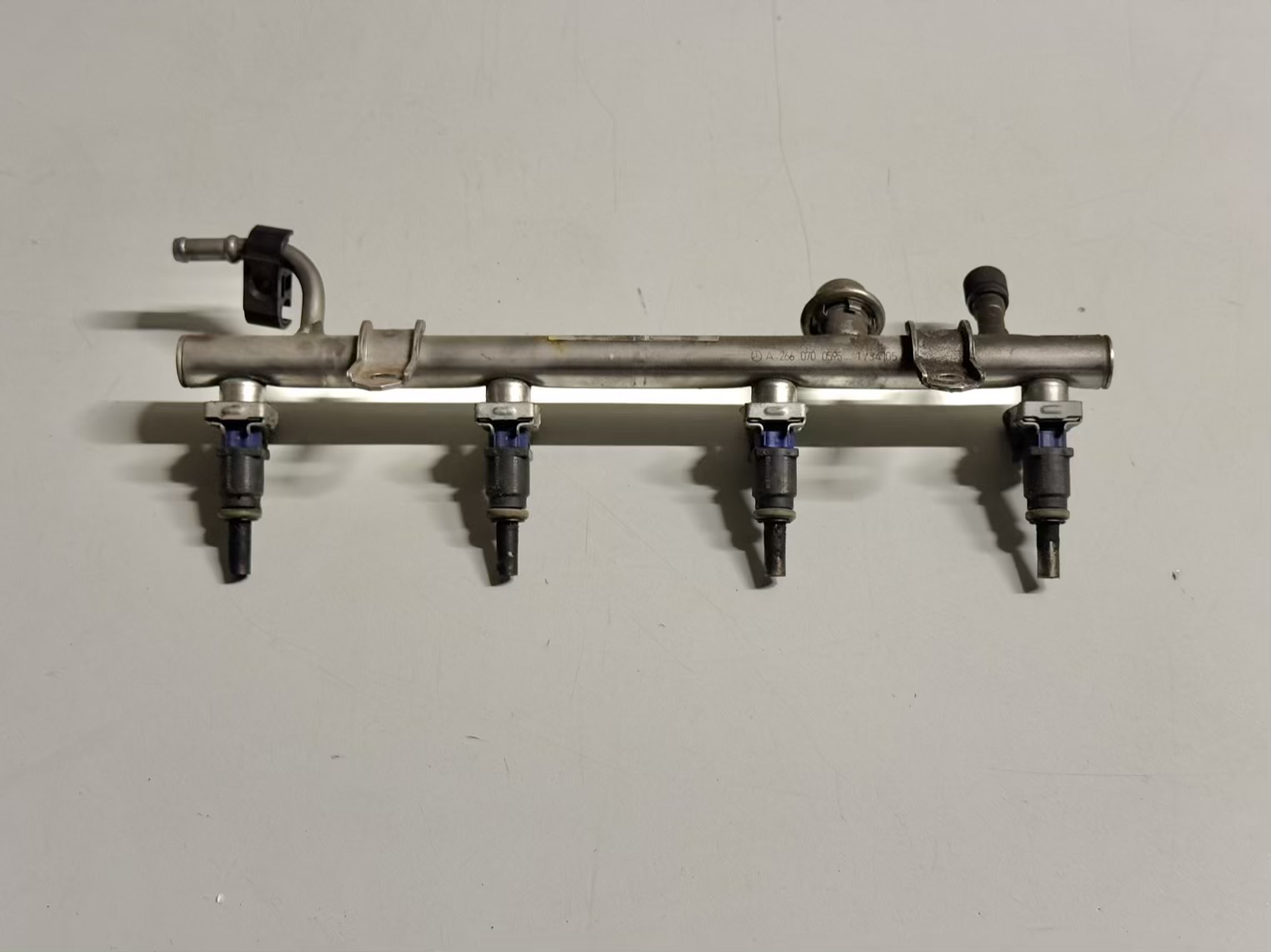 Kraftstoffleiste Einspritzdüsen BKlasse W245 B170 2005 A2660700395