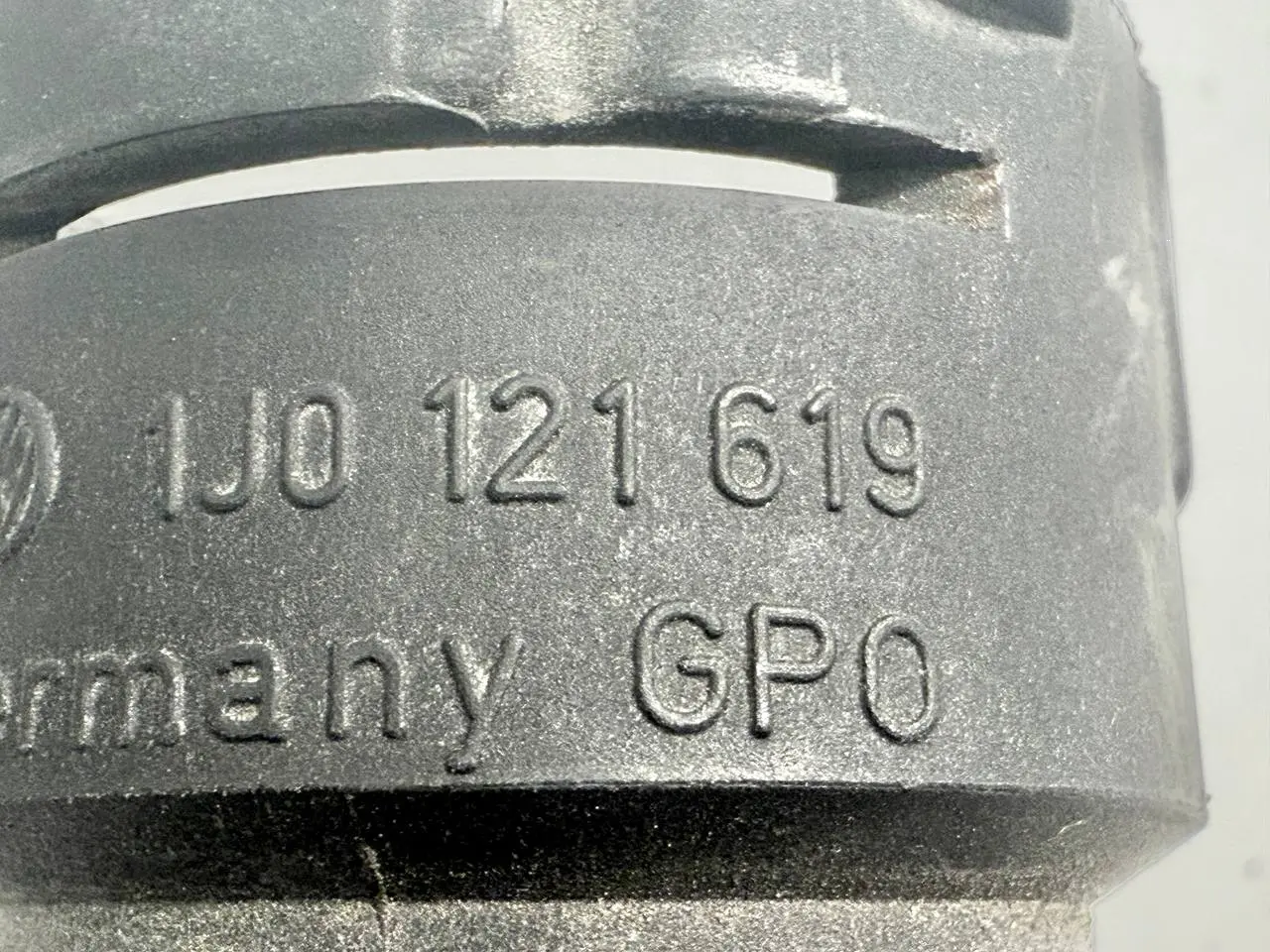 Kuehlmittelflansch Schlauch 1K0122291 VW Passat Golf5 3C 2.0l FSI 1K0122051