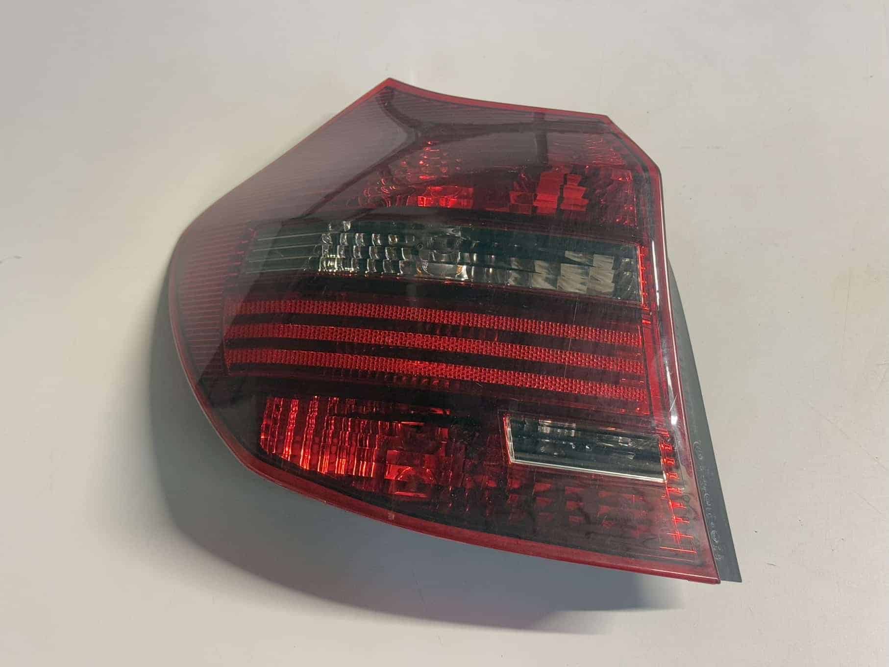 Heckleuchte Rückleuchte Links Blackline BMW 116i E81 2011 63210397034 13405110