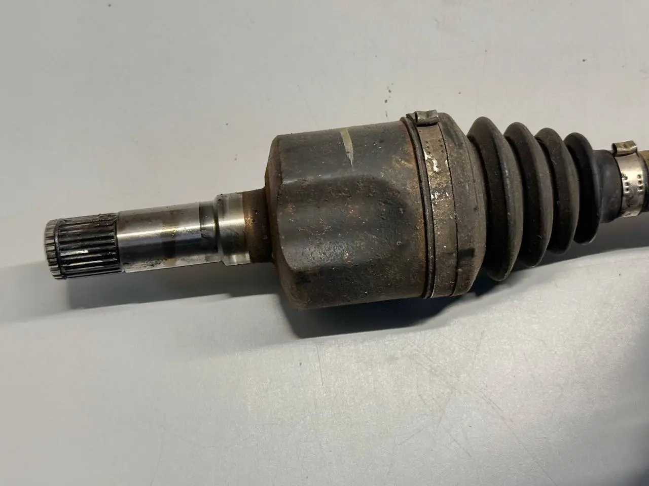 Antriebswelle Gelenkwelle links vorne GM ANTARA 2007 OPEL GM ANTARA 2007 4804567