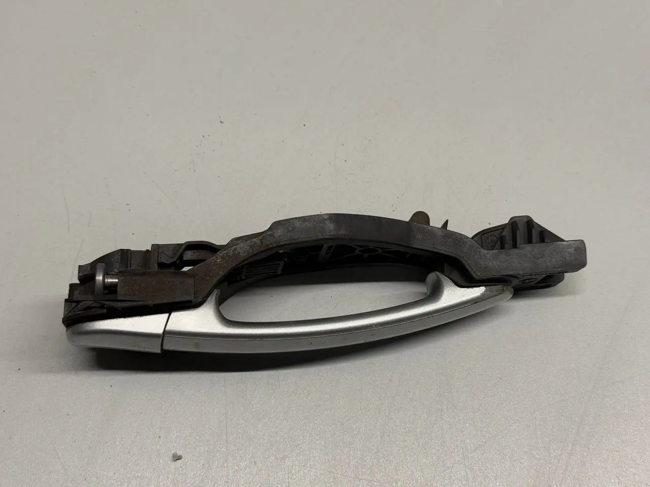 Türgriff Türaussengriff Hinten Rechts VW Polo 9N1 1,2L 2002 6Q4839885 FC: LA7W
