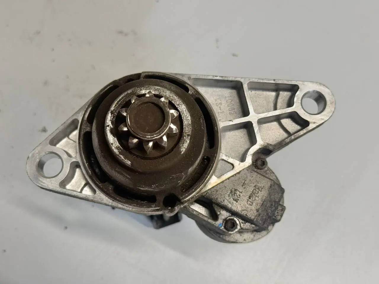 Anlasser Startermotor für Golf5 1K1 VW Golf Plus 2005 5M1 1,6 FSI 02T911023S