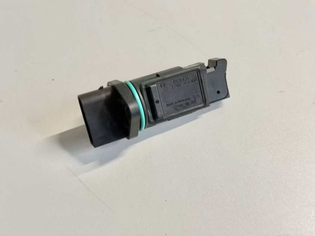 Luftmassenmesser luftmengenmesser BMW 116i E81 E87 2011 F00C2G2062, 989302C