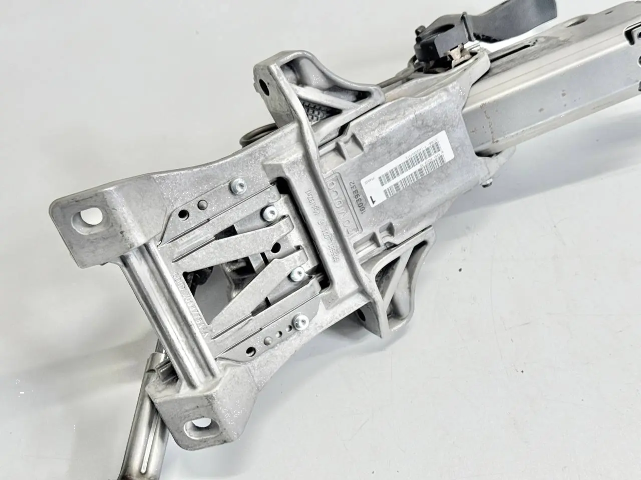 Lenksaeulenverriegelung Lenkradschloss Ford C-Max 1.0L EcoBoost 2014 7G913F880