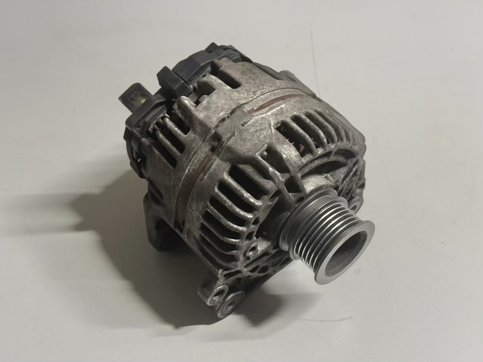 Lichtmaschine Generator VW Golf5 1K1 1.4L 036903024J, 0124325127
