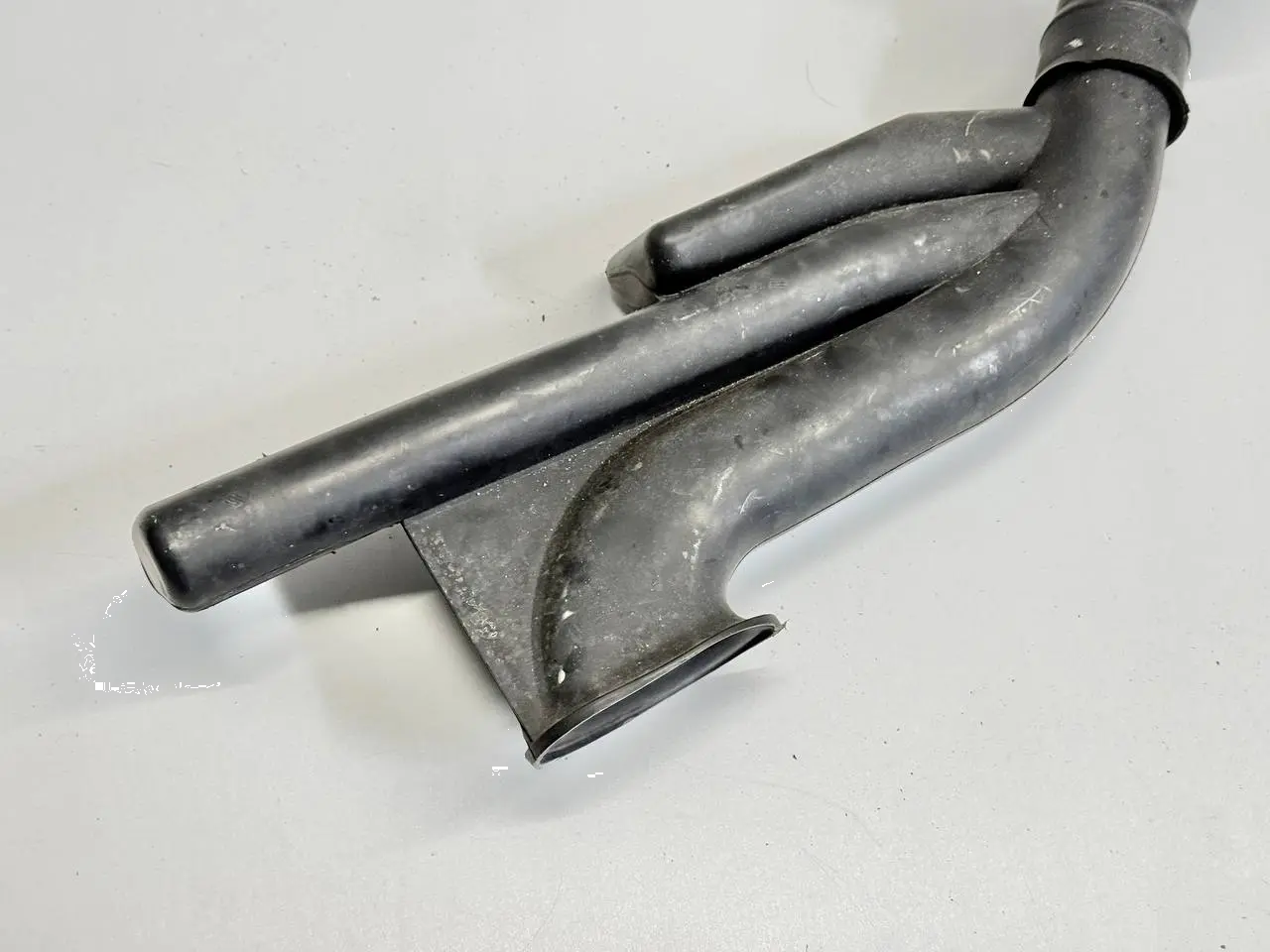 Ansaugschlauch Ansaugrohr Luftschlauch fuer Meriva A OPEL MERIVA 2003 9129706
