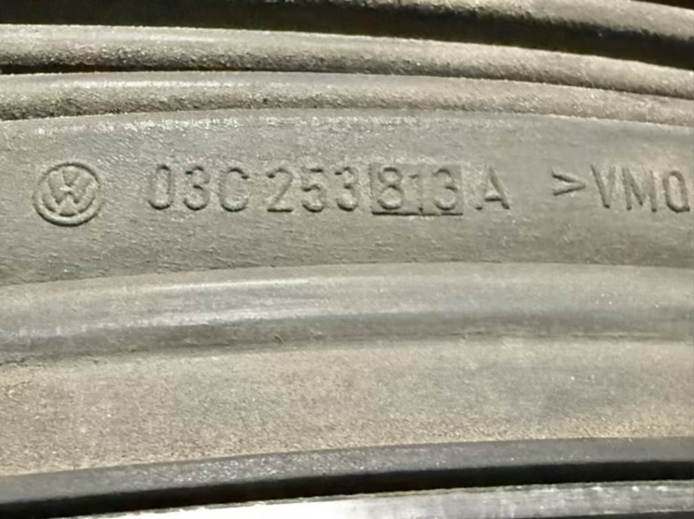 Ansaugschlauch Ansaugstutzen VW Touran 1.6 FSI Trend 1T1 2003 03C253813A