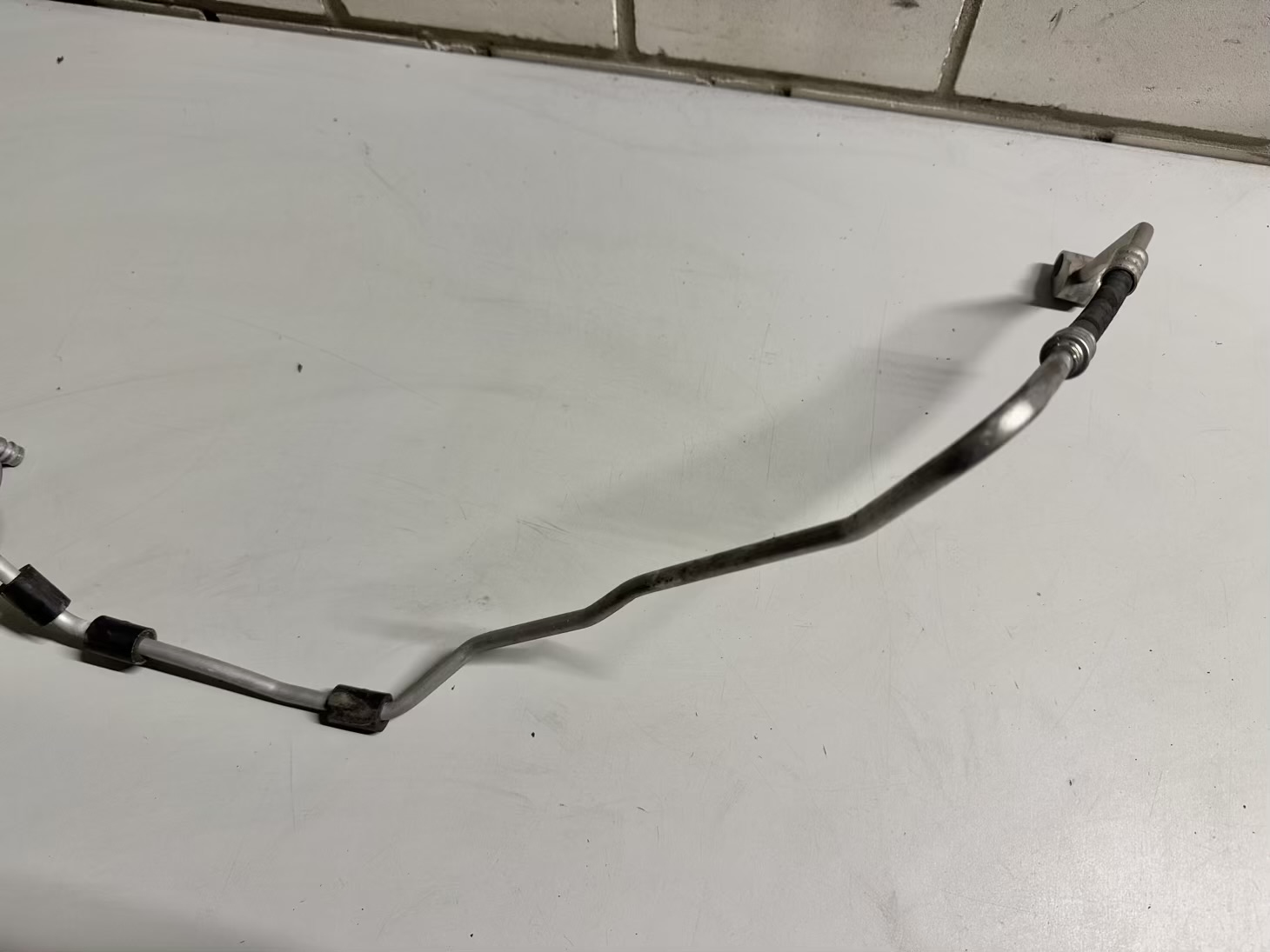 Klimaleitung Klimaschlauch VW Touran 1.6 FSI Trend 1T1 2003 1T0820741G