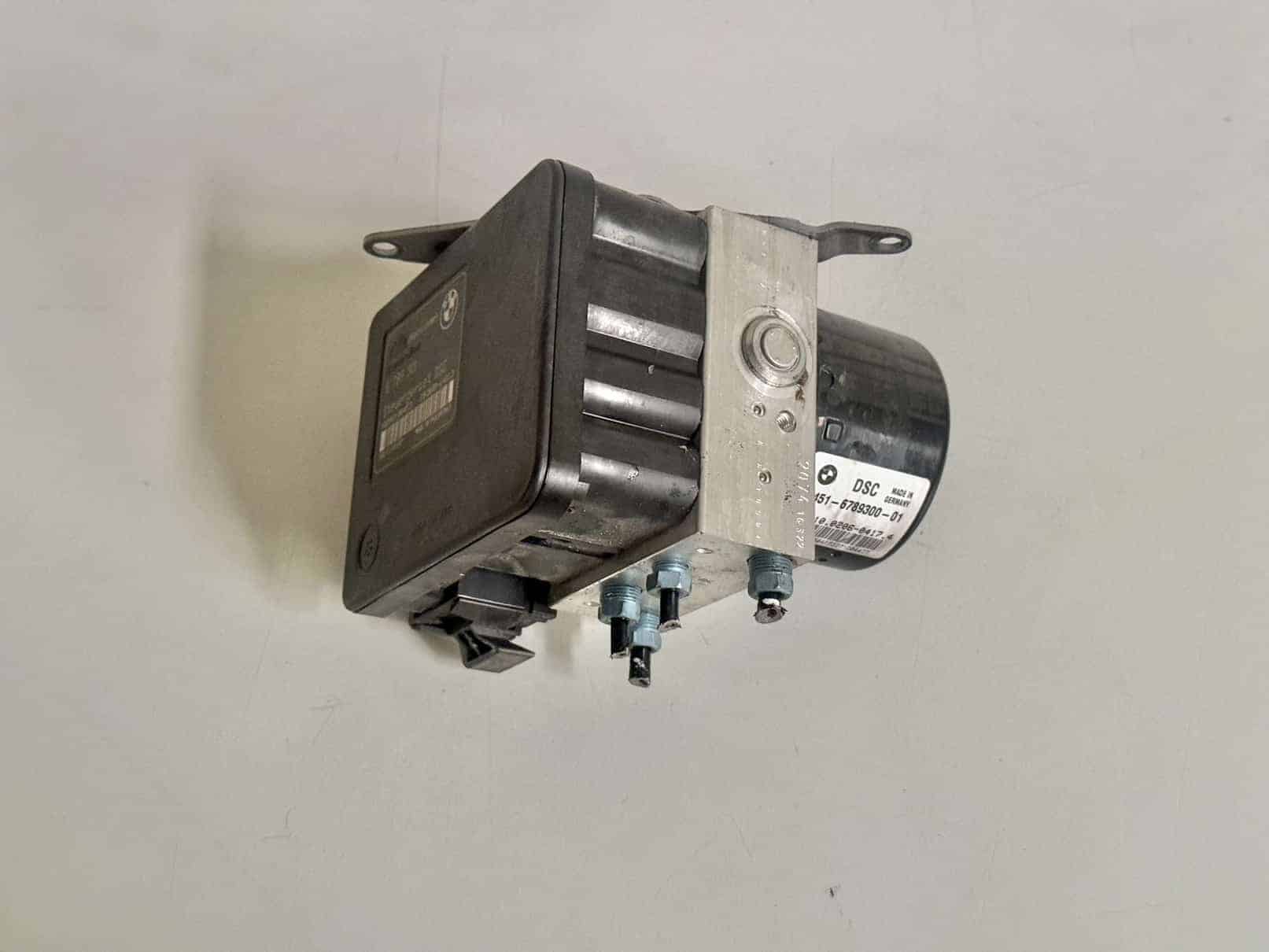ABS Block Steuergerät BMW 116i E87 E81 2009 34516789300, 10096008453, 6789301