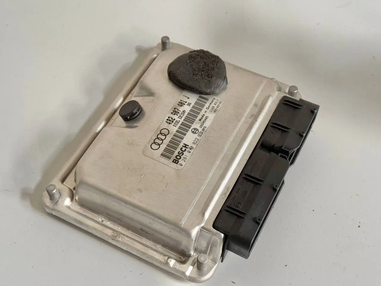 Motorsteuergerät ECU A6 Avant 4B5 TDI 2.5L 2002 4B2907401J