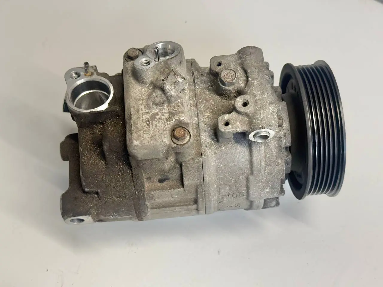 Klimakompressor Klimaanlagenkompressor Verdichter VW Golf5 1K1 1.4L 1K0820803P