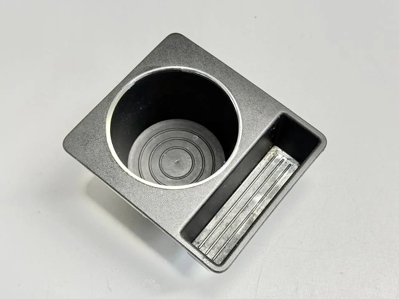Becherhalter Getränkefach für Mercedes BKlasse W245 B170 2005 A1696830294