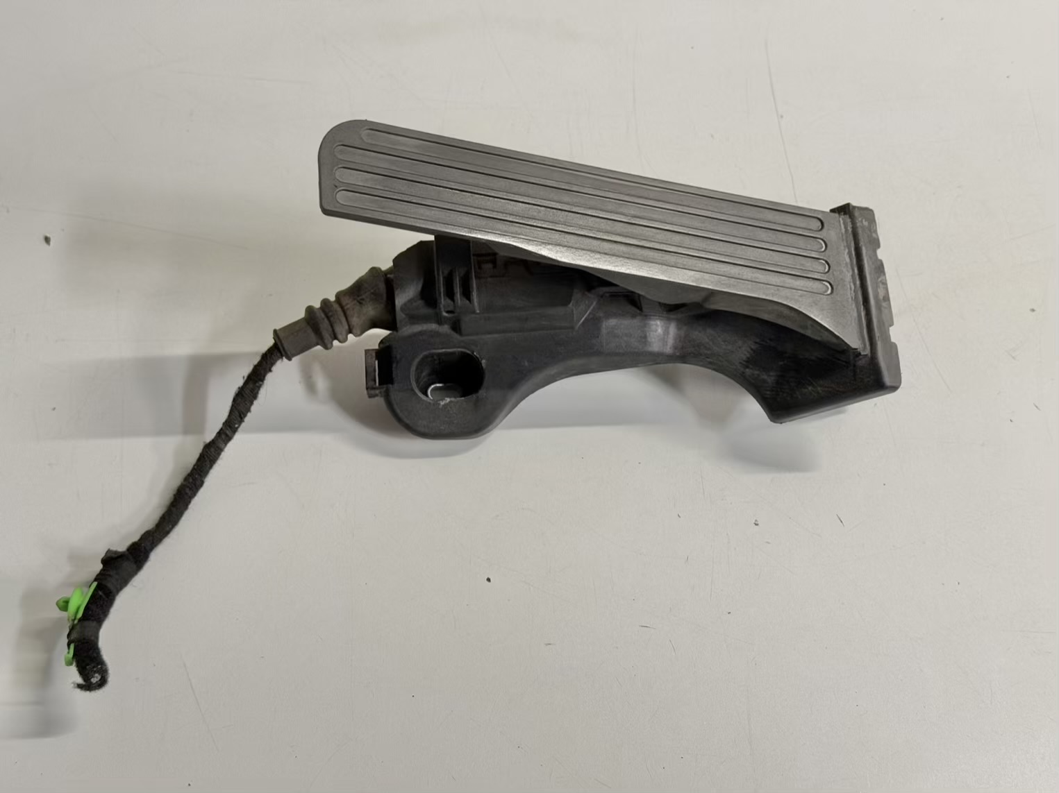 Elektrisches Gaspedal Gas Geber Golf 4 1,4 1J1 1998 1T1721503E