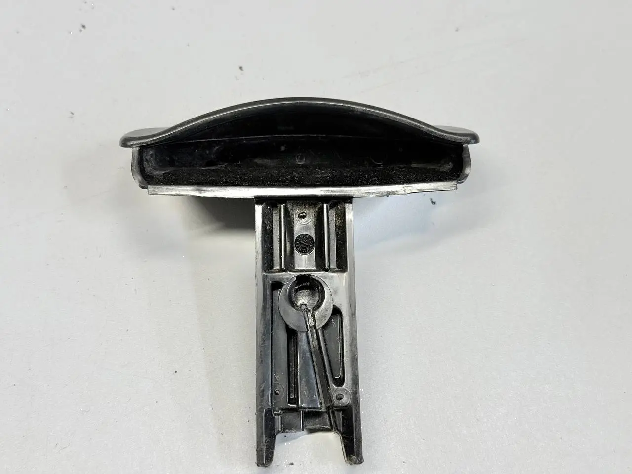 Handbremse Feststellbremse Hebel Griff Mercedes E-Klasse A6394270020