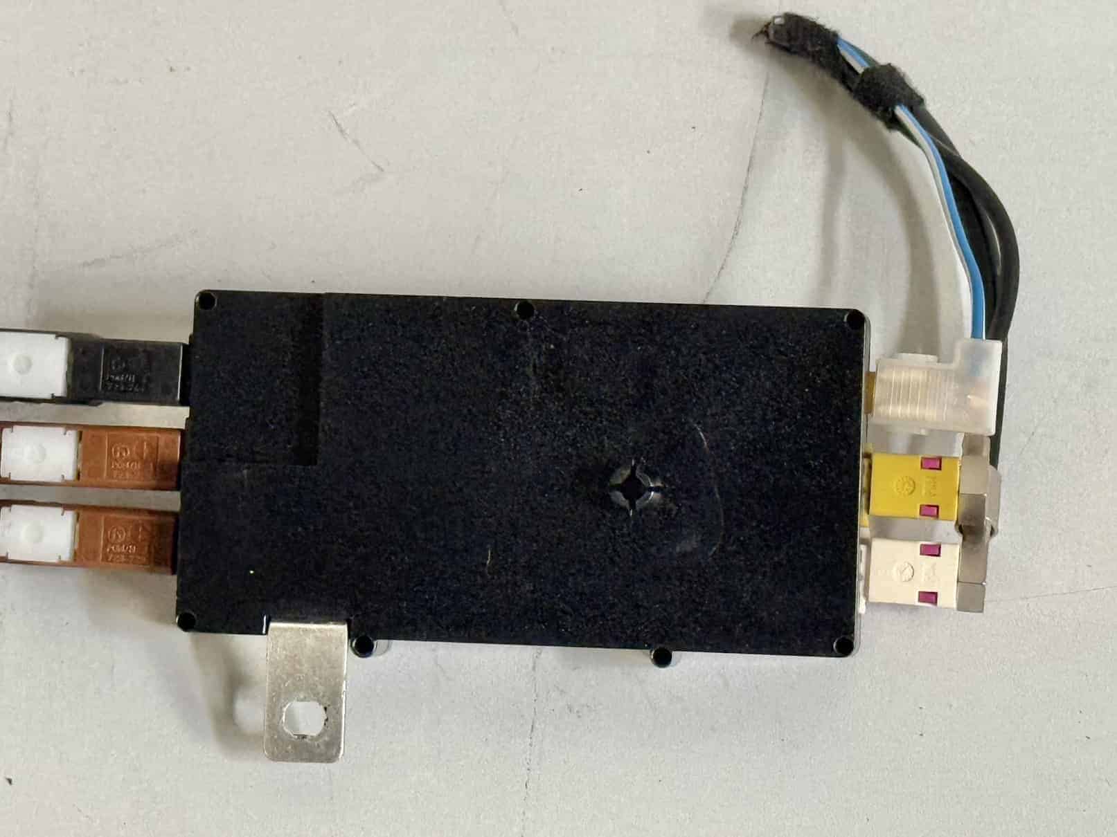 Antennenverstärker Mercedes Benz BKlasse W245 B170 2005