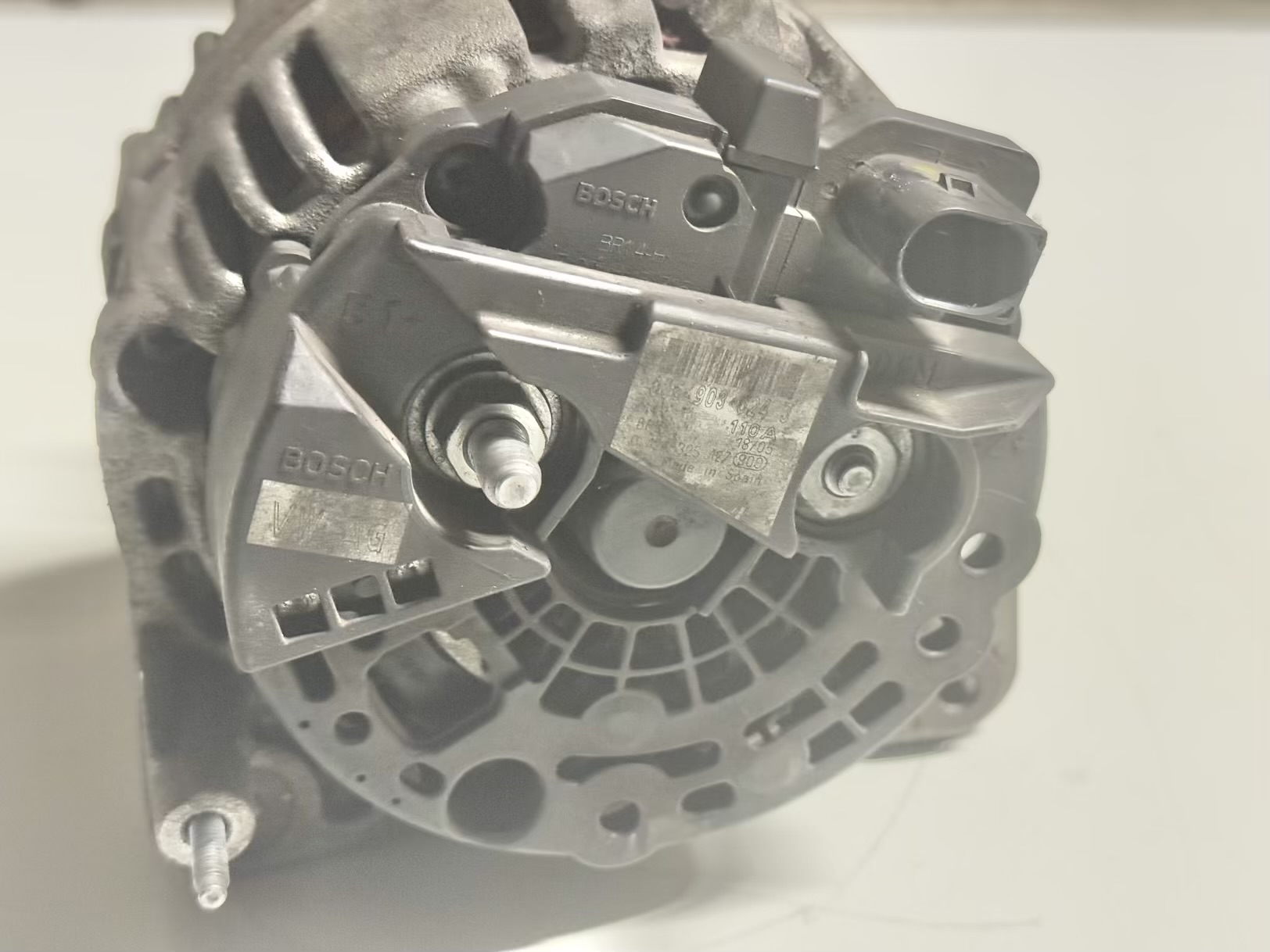 Lichtmaschine Generator VW Golf5 1K1 1.4L 036903024J, 0124325127