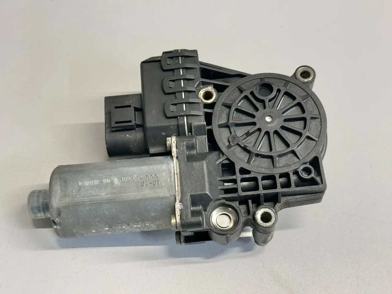 Fensterhebermotor vorne rechts "Audi A6 Avant 4B5 TDI 2.5L 2002" 0130821774