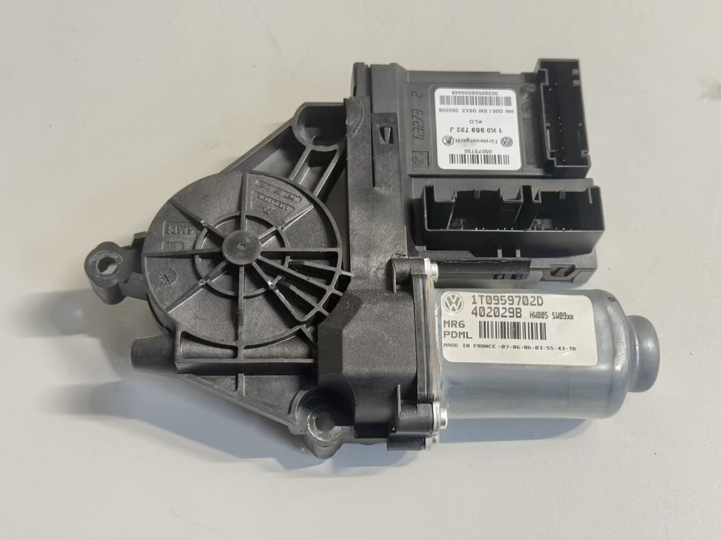 Fensterheber Rechts Vorn mit Steuergerät VW Golf5 1K1 1.4L 1K0959792C 1T0959702D